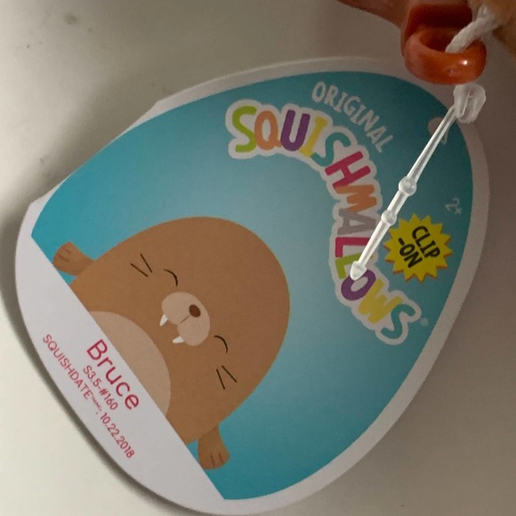 Squishmallow Bruce Walrus Clip on Keychain 3.5" Plush Kellytoy Brown Sealife sea - Picture 7 of 9